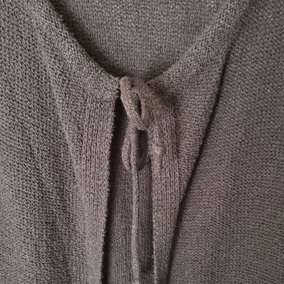 Sweater - Picture 3 of 4